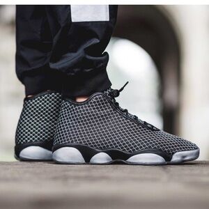 Air Jordan Horizon 'Black White'